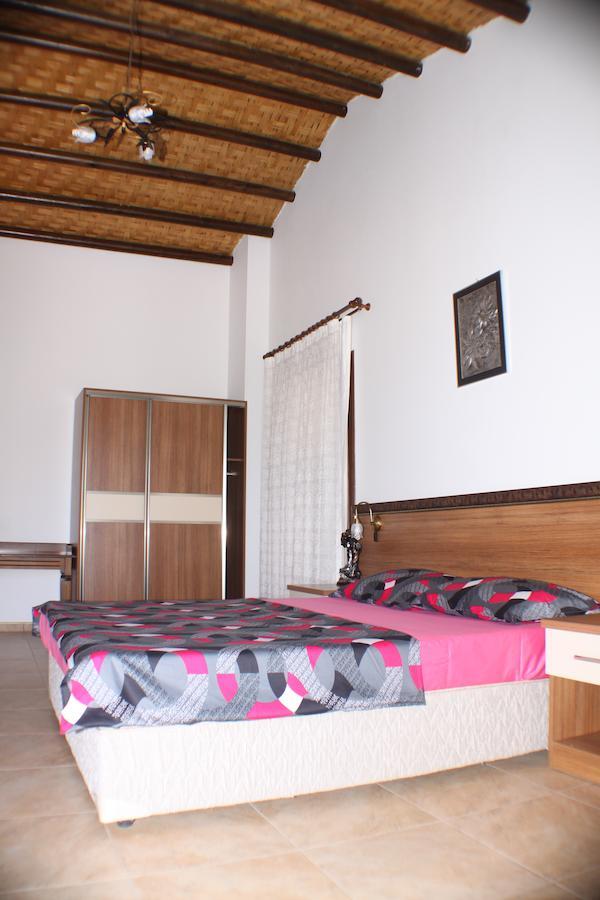 Vouni King Hotel Limnitis ภายนอก รูปภาพ